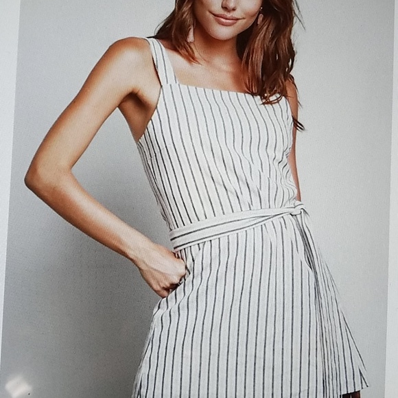 Dresses & Skirts - Striped mini wrapped dress